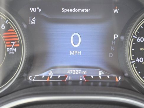 Used 2023 Jeep Cherokee Altitude Lux image 23