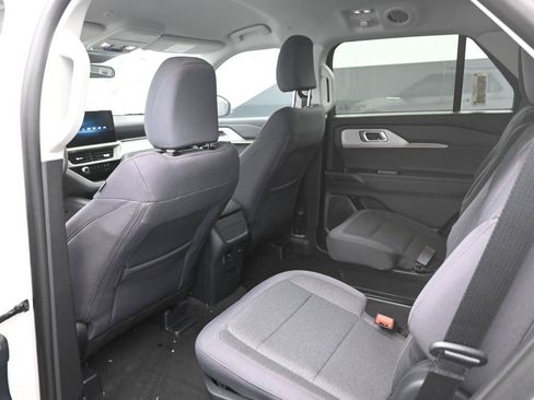 New 2026 Ford Explorer Active image 2