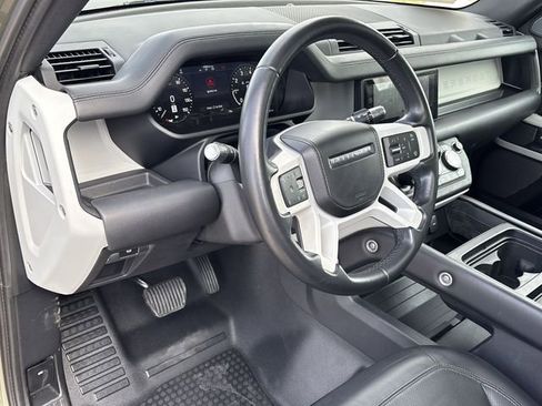 Used 2020 Land Rover Defender 110 HSE AWD/4WD image 23