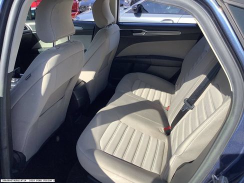 Used 2018 Ford Fusion S FWD image 9