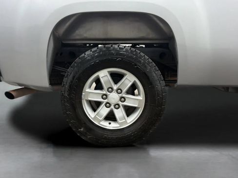 Used 2011 GMC Sierra 1500 SLE w/ Power Tech Package AWD/4WD image 24