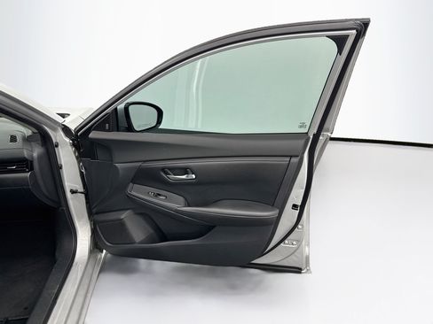 Used 2021 Nissan Sentra SV FWD image 28