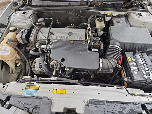 Used 2001 Oldsmobile Alero GL w/ Special Edition Pkg image 24