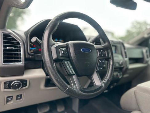Used 2015 Ford F150 XLT w/ Equipment Group 301A Mid RWD image 12