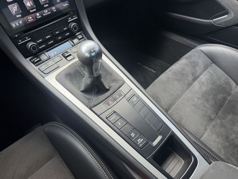 Certified 2019 Porsche 911 GT3 RWD image 28