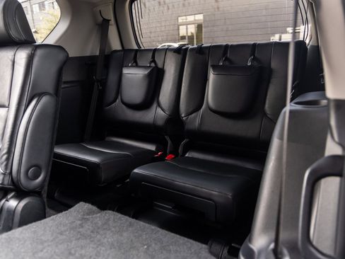 Used 2018 Lexus GX 460 image 32