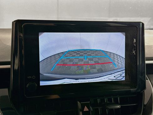 Used 2025 Toyota Corolla LE FWD image 22