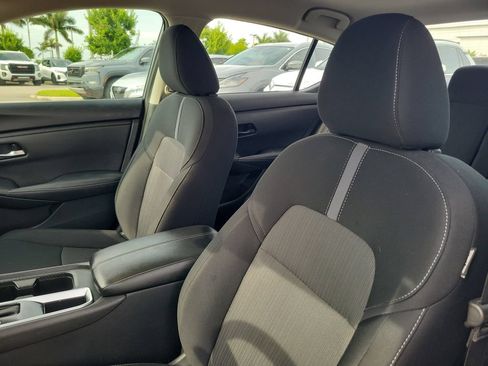 Used 2024 Nissan Sentra SV FWD image 16