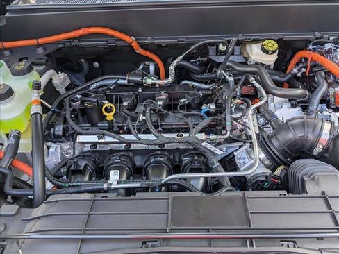 New 2025 Ford Maverick XL image 15