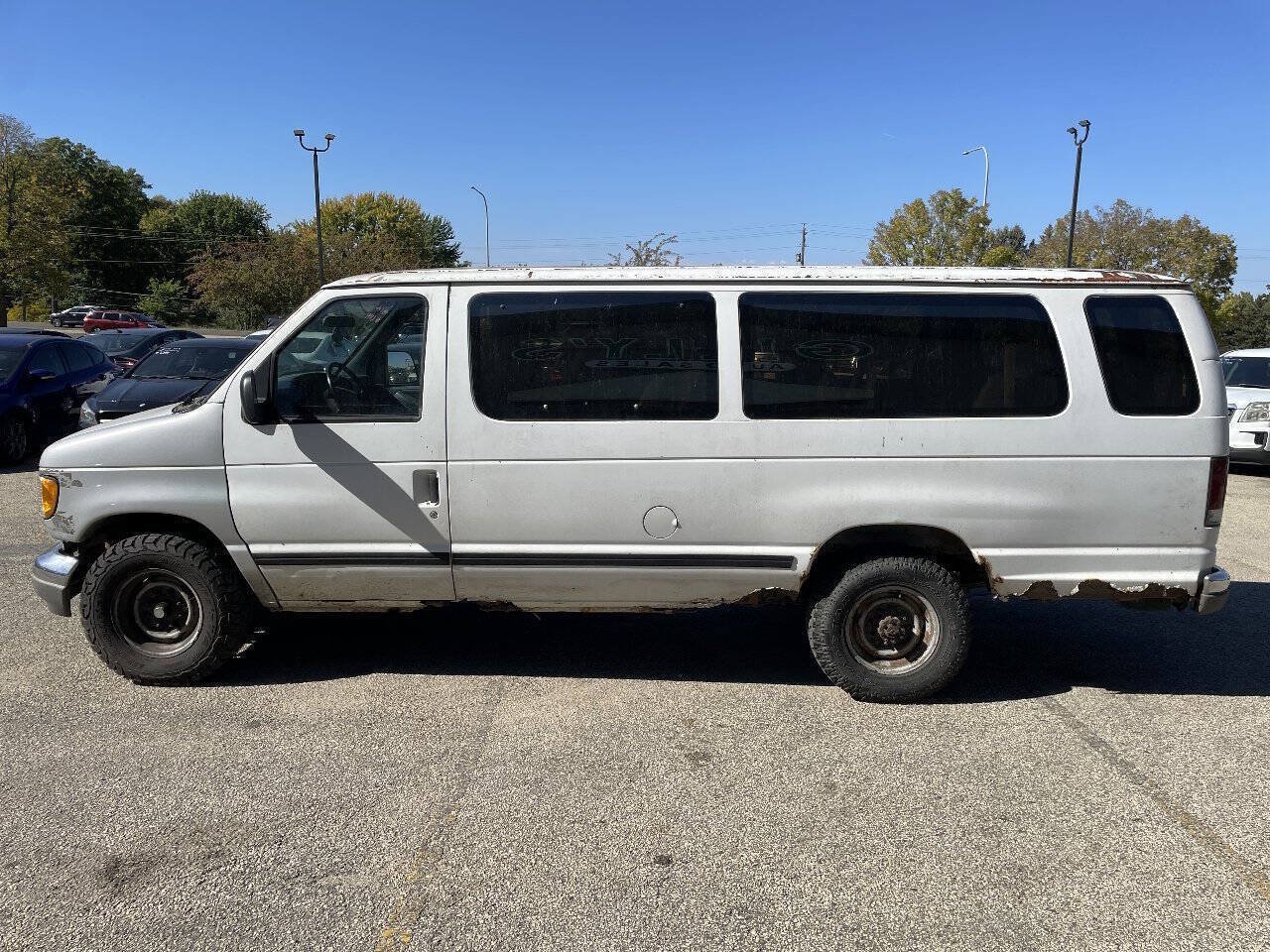 Used 1996 Ford E-350 and Econoline 350 XLT RWD image 5