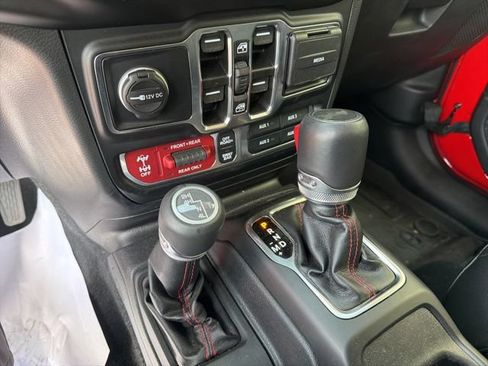 Used 2022 Jeep Wrangler Unlimited Rubicon w/ Steel Bumper Group AWD/4WD image 26