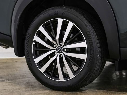 Used 2024 Nissan Pathfinder Platinum w/ Cargo Package FWD image 57