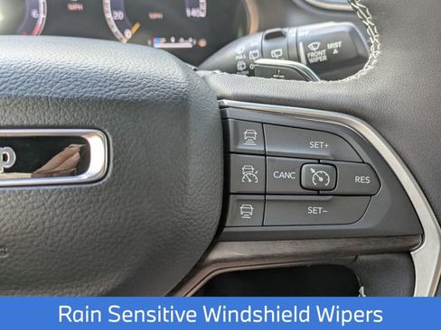 New 2025 Jeep Grand Cherokee Limited w/ Luxury Tech Group II image 20