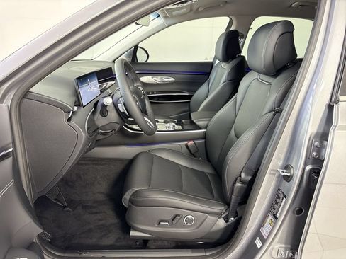 New 2026 Genesis GV70 2.5T AWD/4WD image 13