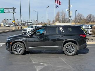 Used 2023 Chevrolet Traverse RS w/ LPO, Floor Liner Package video 2