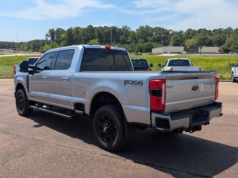 Used 2024 Ford F250 Lariat w/ Lariat Ultimate Package AWD/4WD image 3