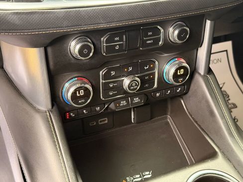 Used 2023 GMC Yukon SLT RWD image 20