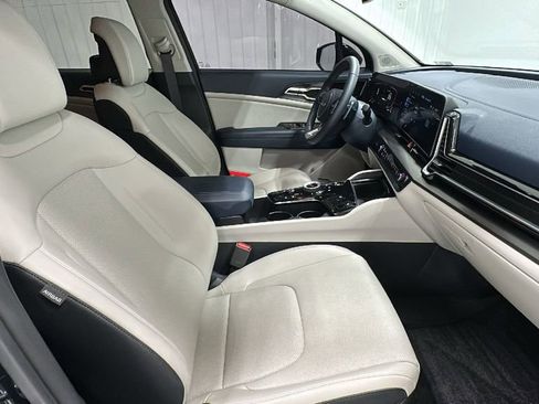 Used 2024 Kia Sportage EX AWD/4WD image 15