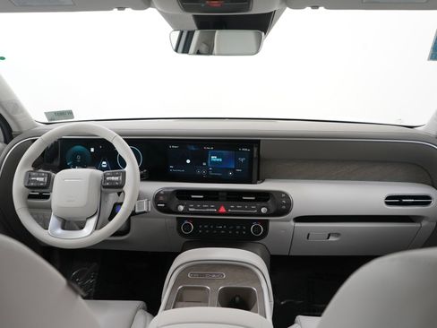 Used 2026 Hyundai Palisade SEL Premium image 13