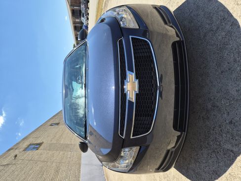 Used 2014 Chevrolet Cruze LS FWD image 2