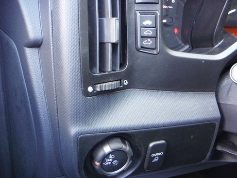 Used 2014 Honda Ridgeline SE image 21
