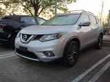 Used 2016 Nissan Rogue SL w/ SL Premium Package image 3