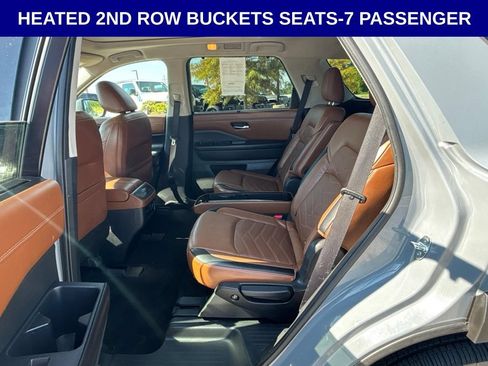 Used 2022 Nissan Pathfinder Platinum w/ Cargo Package AWD/4WD image 6