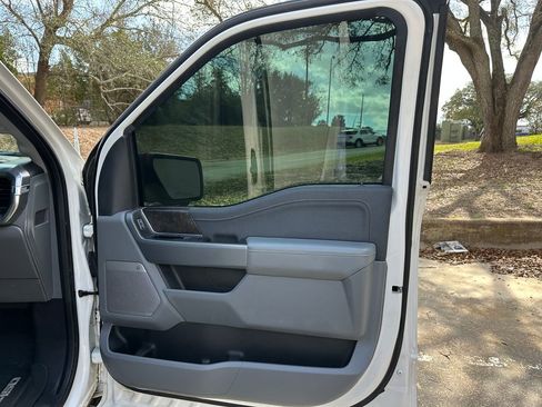 Used 2021 Ford F150 Lariat w/ Equipment Group 502A High image 45