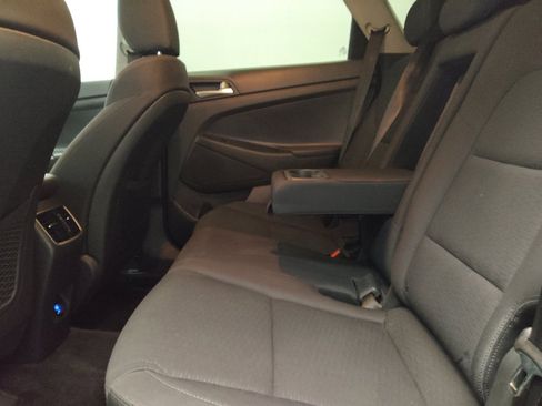 Used 2019 Hyundai Tucson SEL AWD/4WD image 18