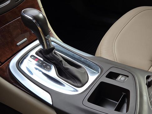 Used 2017 Buick Regal Sport Touring FWD image 22