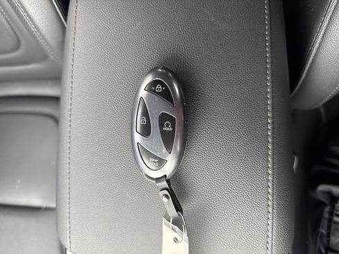 Used 2025 Hyundai Tucson Limited image 27