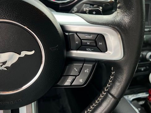 Used 2016 Ford Mustang Coupe image 40