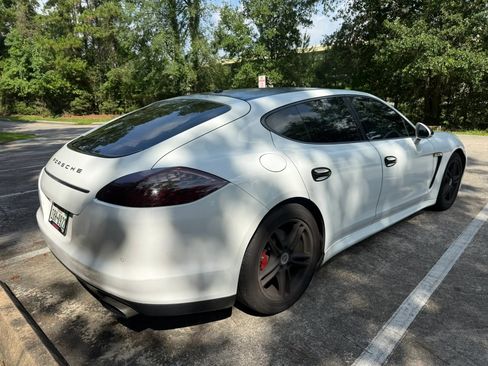 Used 2013 Porsche Panamera 4 AWD/4WD image 5