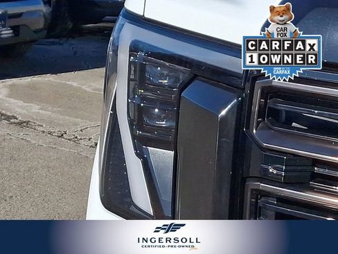 Used 2025 GMC Sierra 2500 AT4X image 12