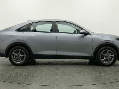Used 2025 Kia K4 LXS image 11