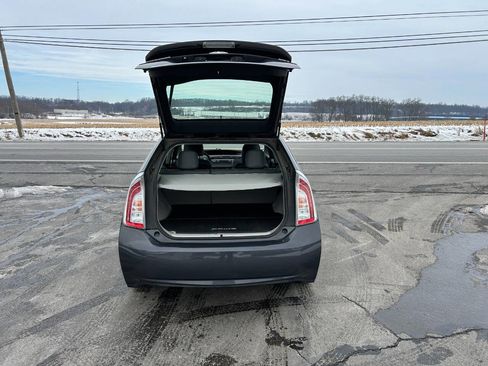 Used 2015 Toyota Prius Two image 11