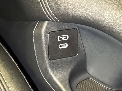 New 2026 Honda HR-V EX-L image 32