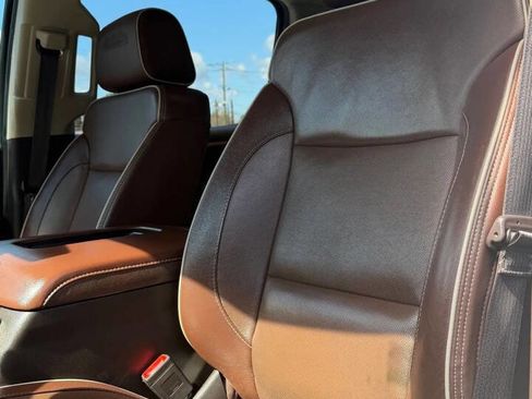 Used 2019 Chevrolet Silverado 2500 High Country w/ Duramax Plus Package image 15