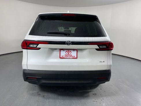 New 2026 Toyota Grand Highlander XLE image 5