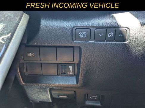 Used 2024 Lexus IS 350 F Sport RWD image 21