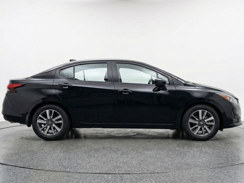 Used 2025 Nissan Versa SV FWD image 8