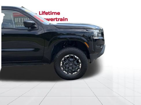 Certified 2024 Nissan Frontier SV w/ Technology Package AWD/4WD image 8
