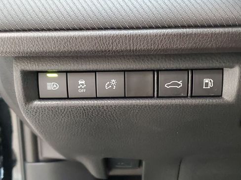 Used 2025 Toyota Camry SE FWD image 31