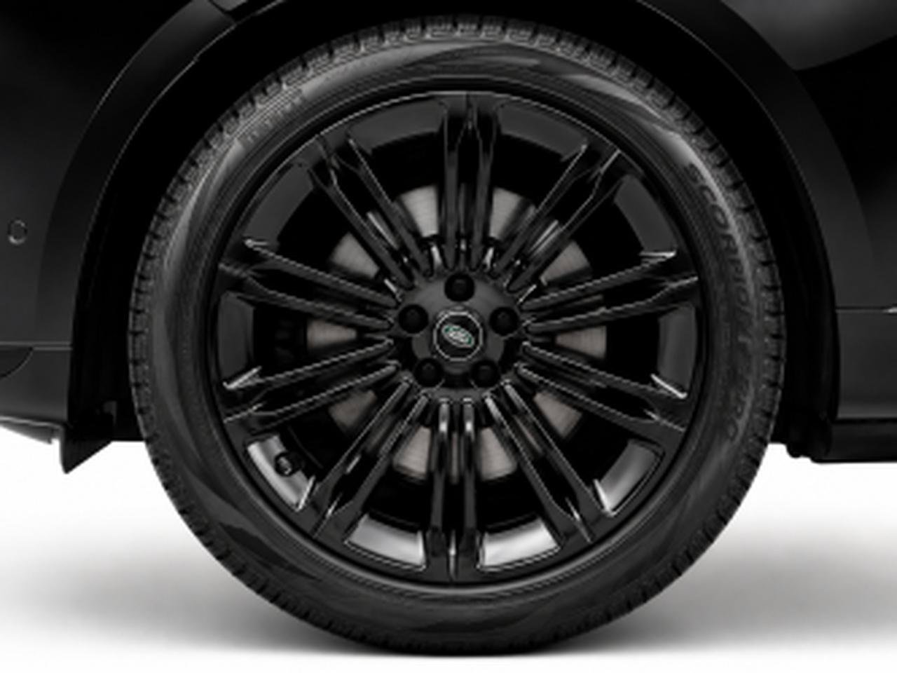 Used 2024 Land Rover Range Rover SE AWD/4WD image 8