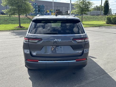 Used 2024 Jeep Grand Cherokee L Limited w/ MOPAR Finishing Package AWD/4WD image 9