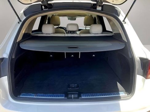 Used 2020 Mercedes-Benz GLC 300 4MATIC image 27