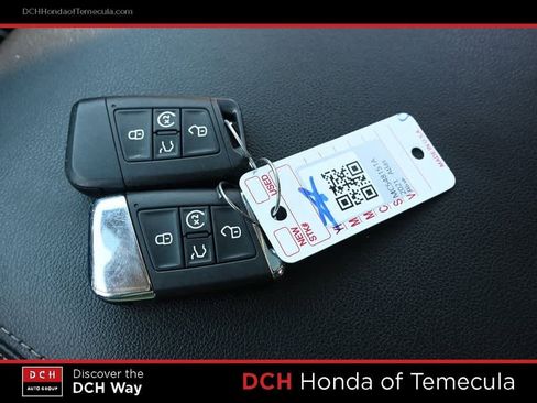 Used 2021 Volkswagen Atlas SEL Premium image 15