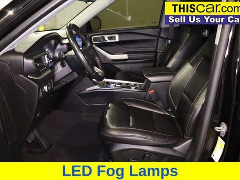 Used 2022 Ford Explorer XLT w/ Equipment Group 202A AWD/4WD image 27