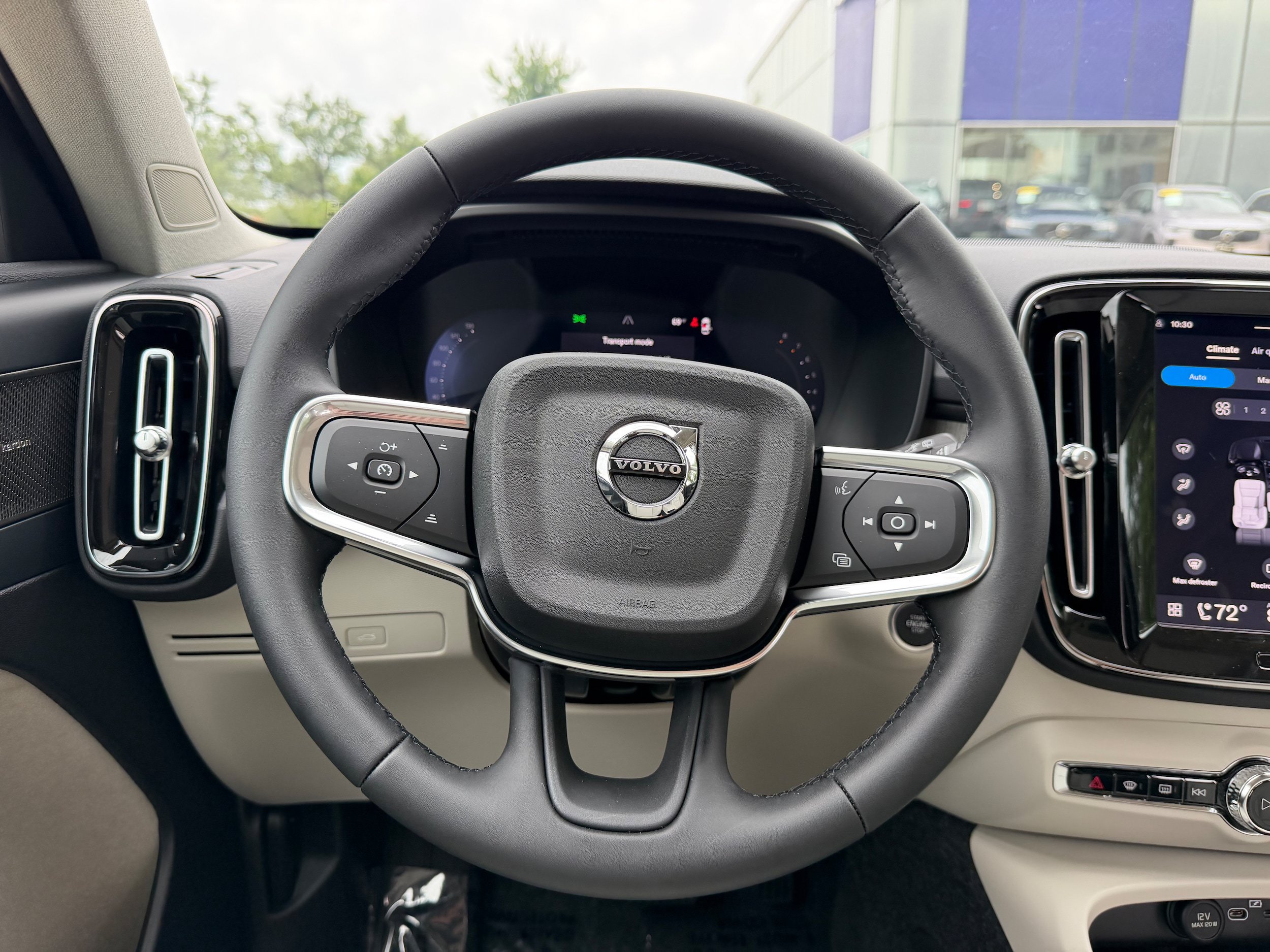New 2026 Volvo XC40 B5 Ultra w/ Protection Package Premier AWD/4WD image 14