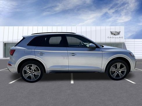 Used 2025 Audi Q5 2.0T Premium image 2
